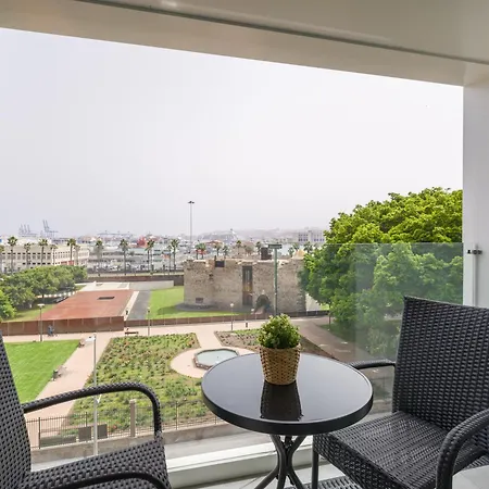 Castle With Balcony By Canariasgetaway Lejlighed *