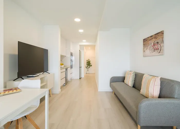 Castle With Balcony By Canariasgetaway * Лас-Пальмас-де-Гран-Канарія