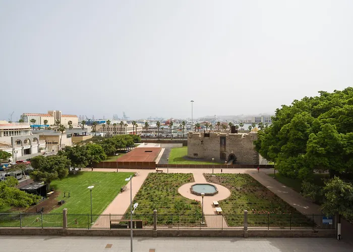 Castle With Balcony By Canariasgetaway * Las Palmas de Gran Canaria